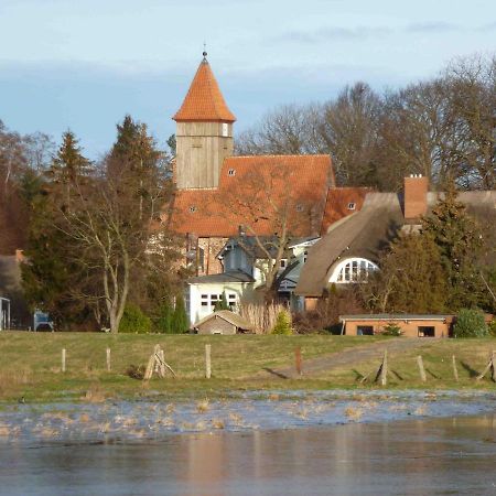 Appartamento Reetdachhaus Am Bodden Middelhagen Esterno foto